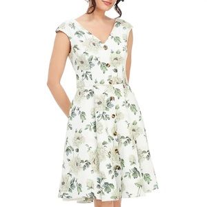 👗Gal meets glam embroidered dress. Worn once!